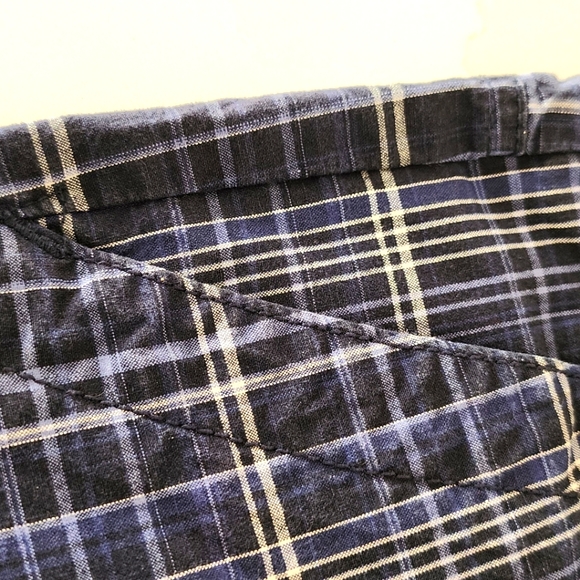 Calvin Klien Plaid Shorts - Size 8 - Picture 9 of 9